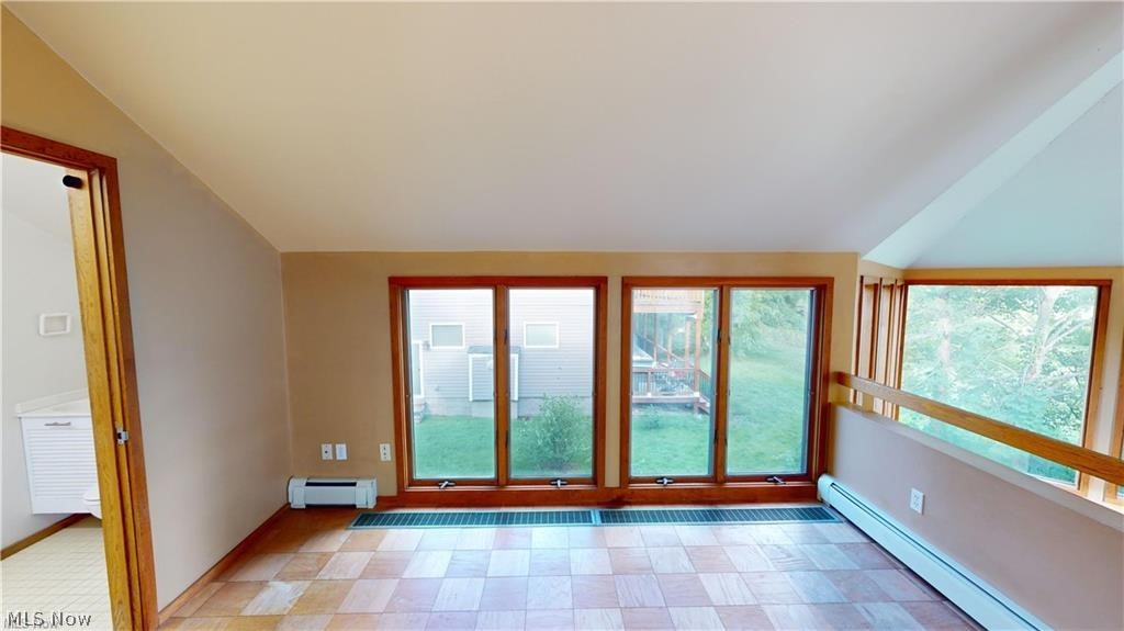 W Twin Lake - Residential Lease