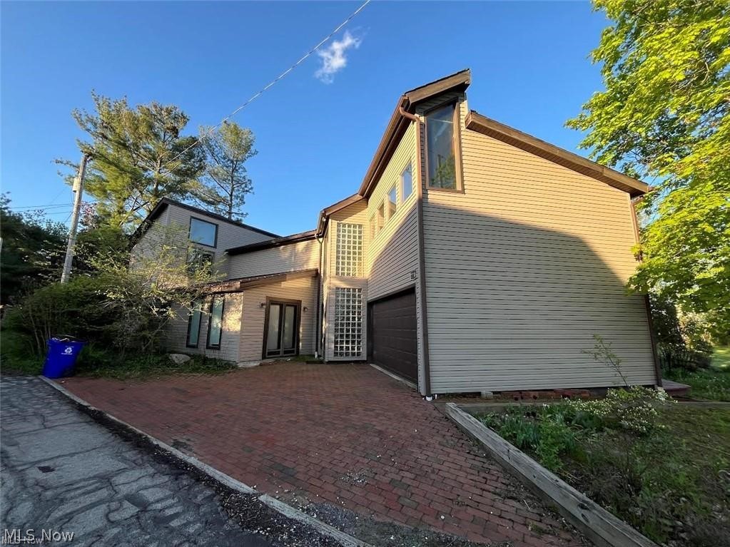 W Twin Lake - Residential Lease
