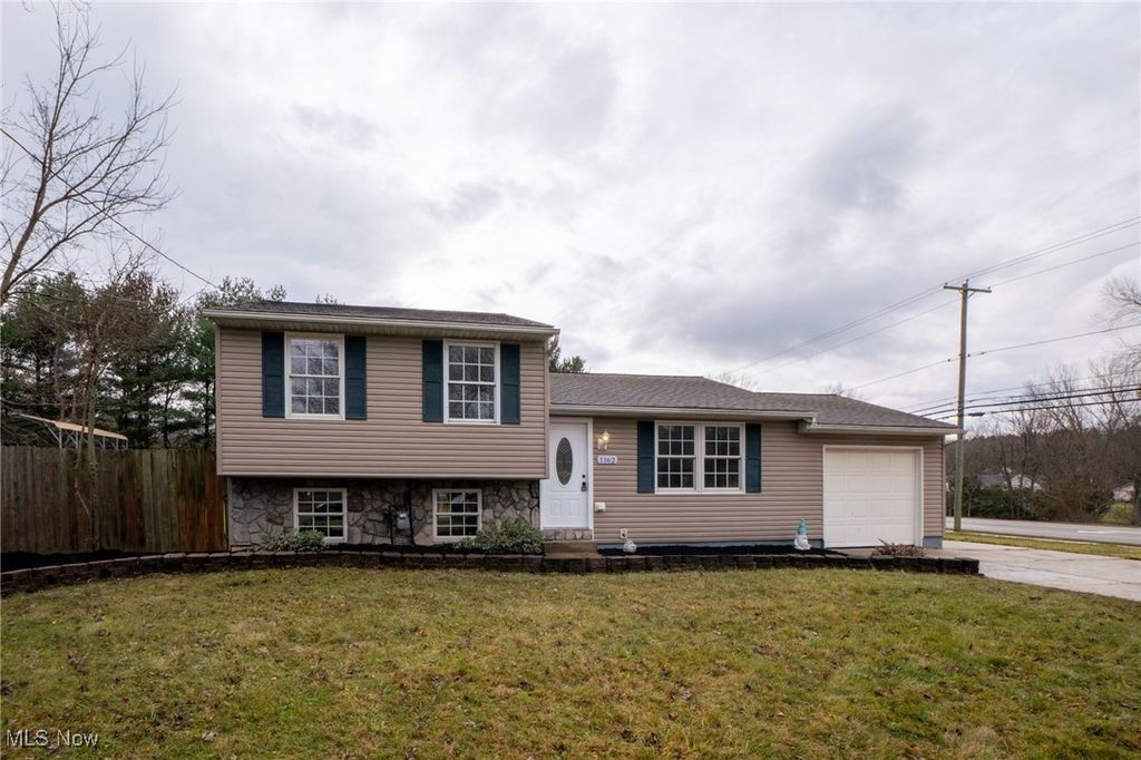 Photo of 1162 Tait Road, Akron, OH 44319 (MLS # 5179878)