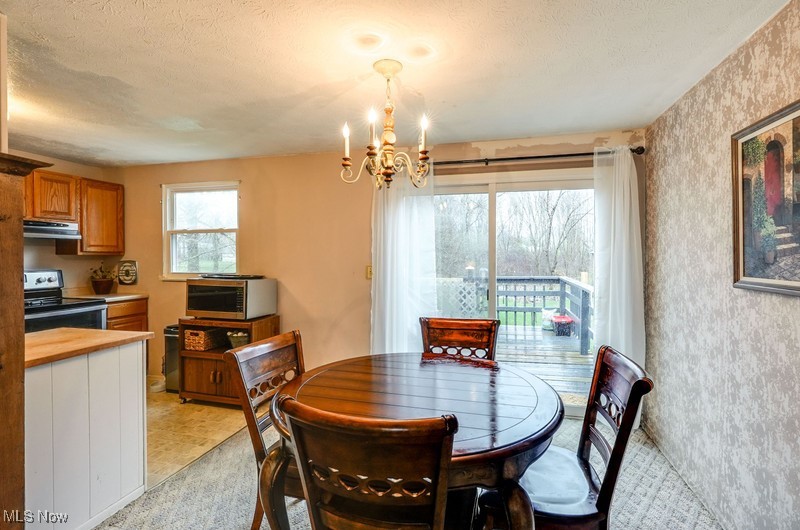 2831 Diana Lynn Drive, Stow, Ohio image 12