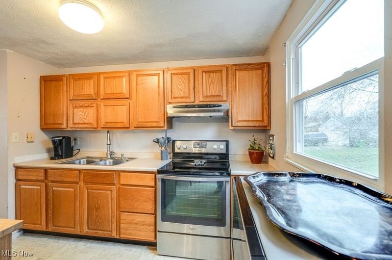 2831 Diana Lynn Drive, Stow, Ohio image 11