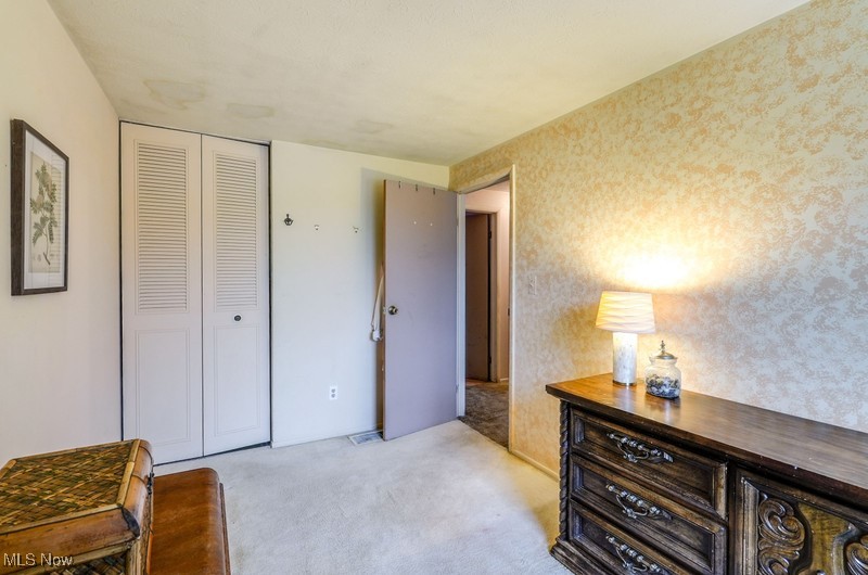 2831 Diana Lynn Drive, Stow, Ohio image 17