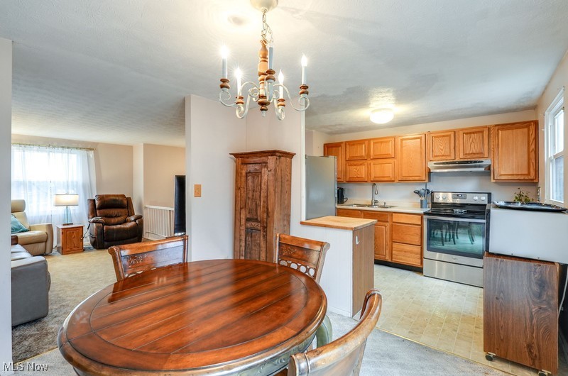 2831 Diana Lynn Drive, Stow, Ohio image 10