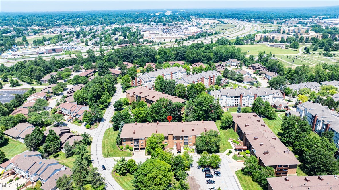 Woodhawk Club Condos - Residential