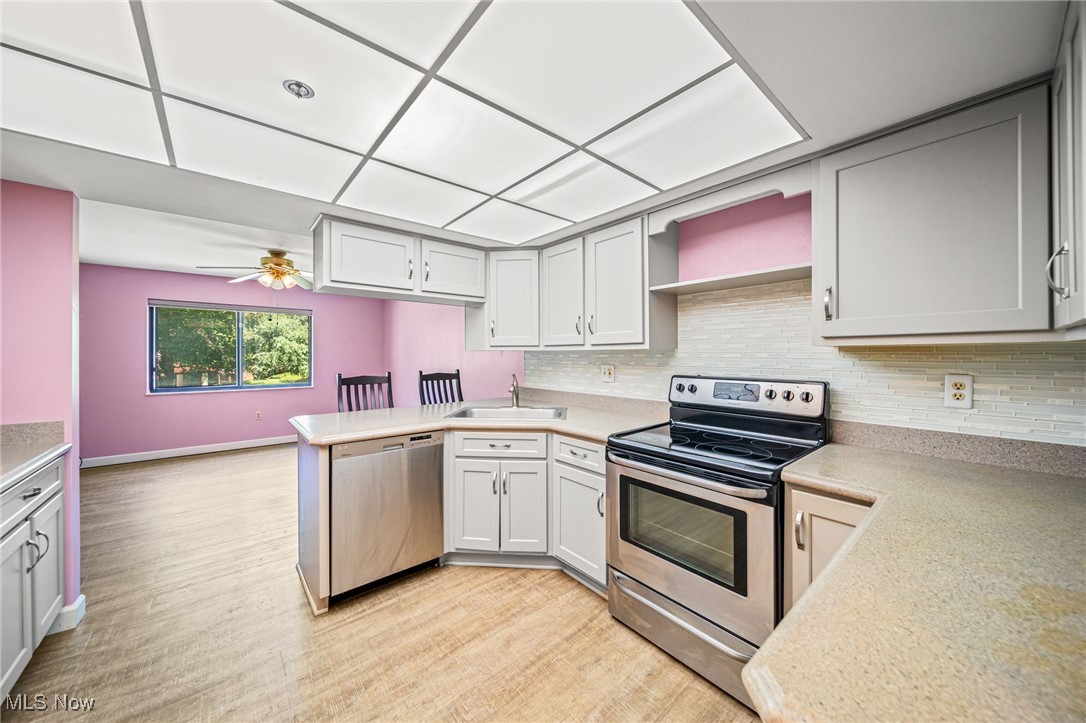 Woodhawk Club Condos - Residential