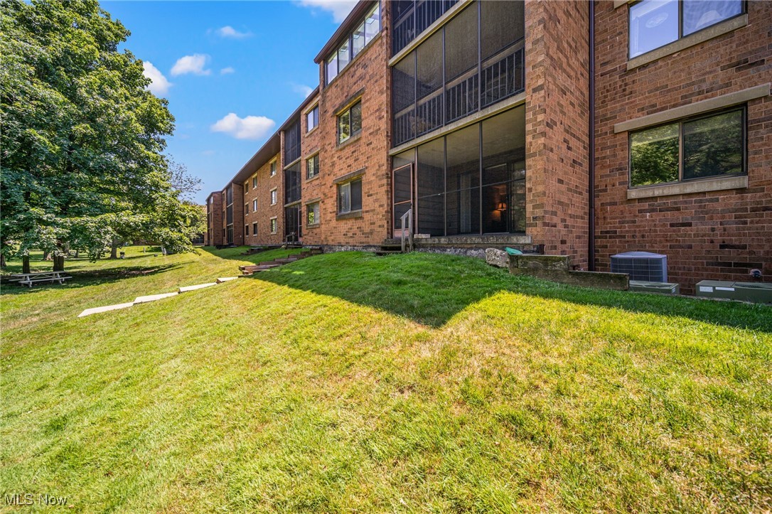 Woodhawk Club Condos - Residential