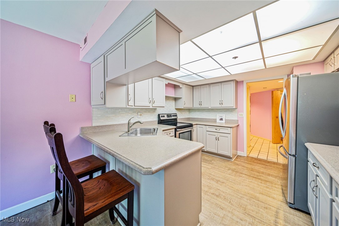 Woodhawk Club Condos - Residential