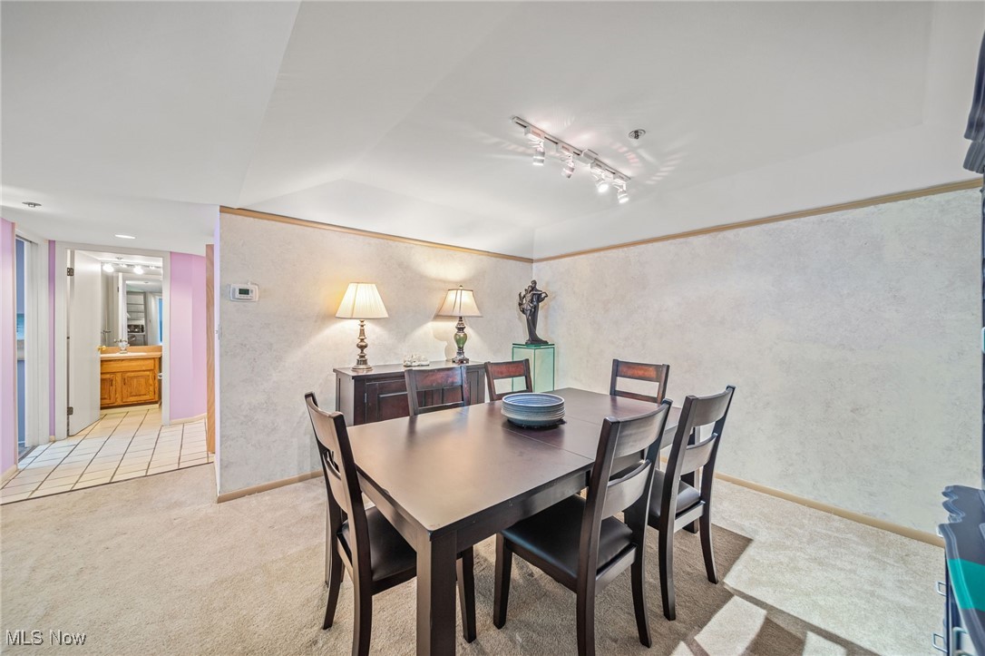 Woodhawk Club Condos - Residential