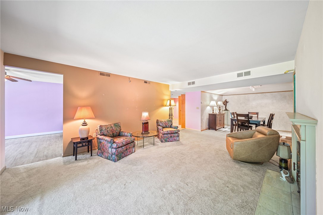 Woodhawk Club Condos - Residential