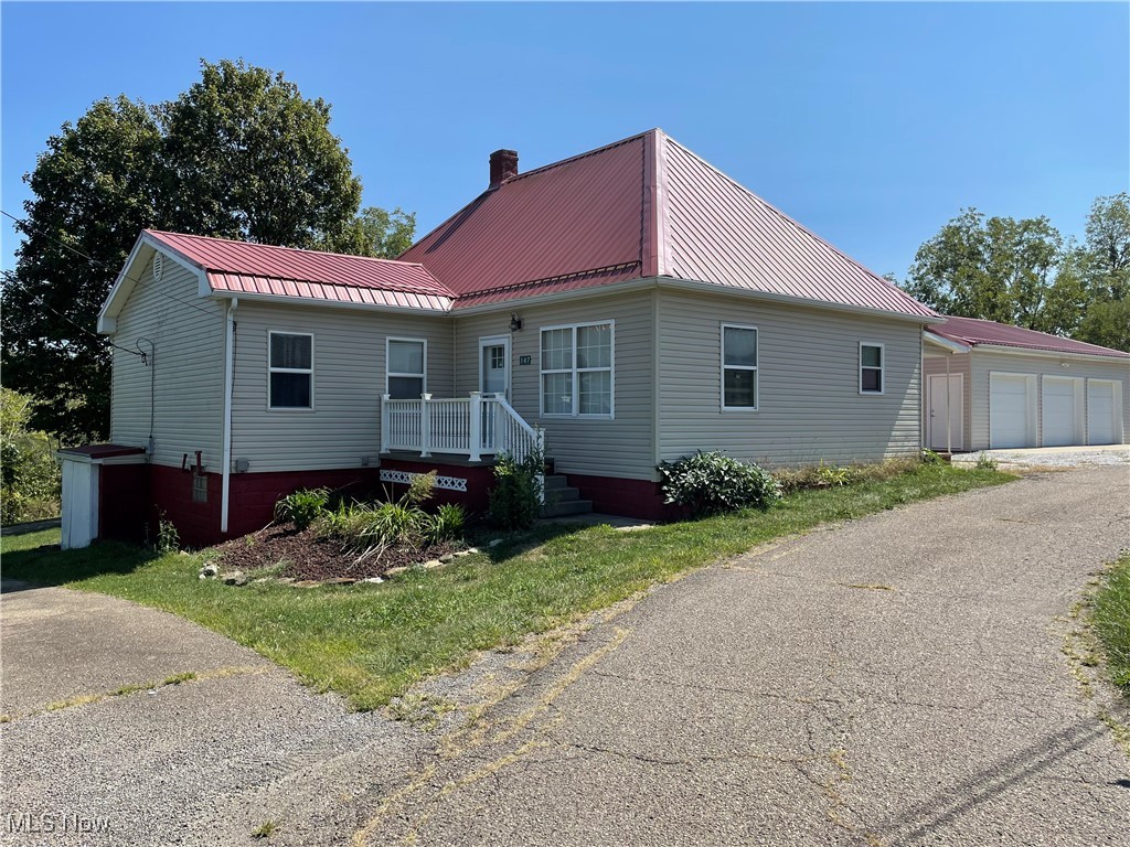 View Smithfield, OH 43917 house