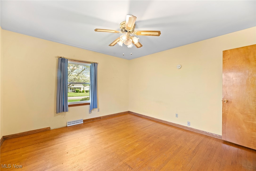 1592 Wilsonway Drive, Barberton, Ohio image 25