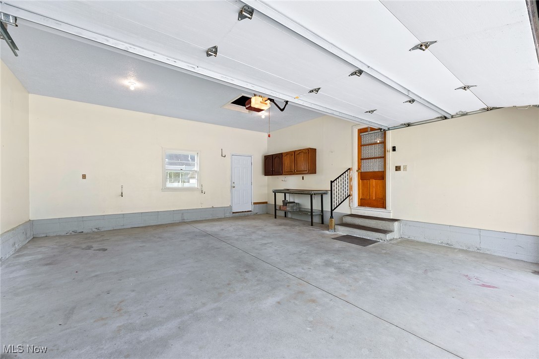 1592 Wilsonway Drive, Barberton, Ohio image 11