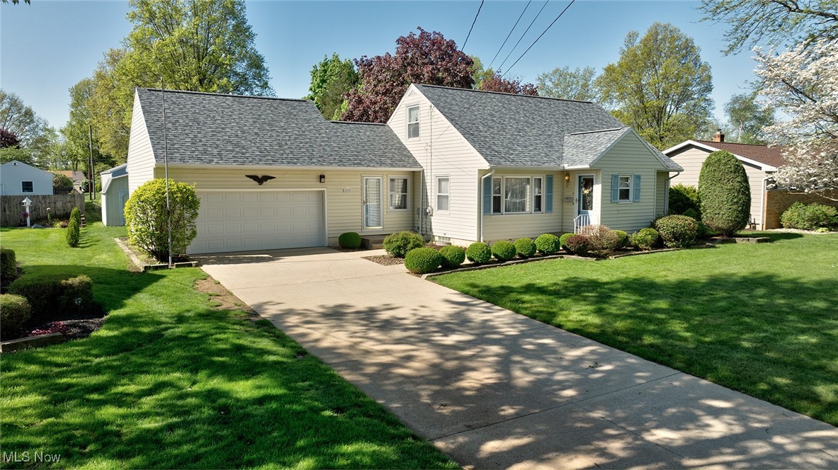 1592 Wilsonway Drive, Barberton, Ohio image 3