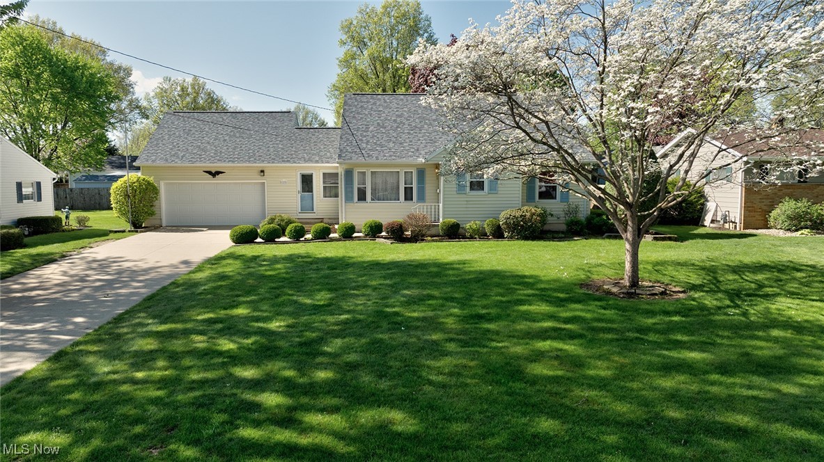 1592 Wilsonway Drive, Barberton, Ohio image 1