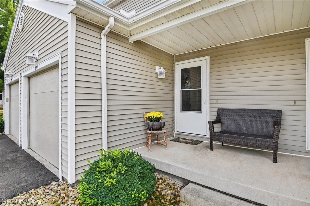 375 Pineview Drive NE