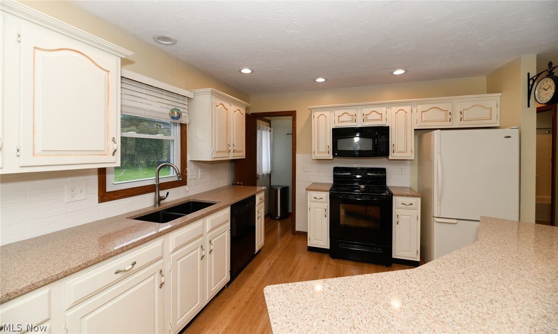 Brentwood Estate #8 - Residential