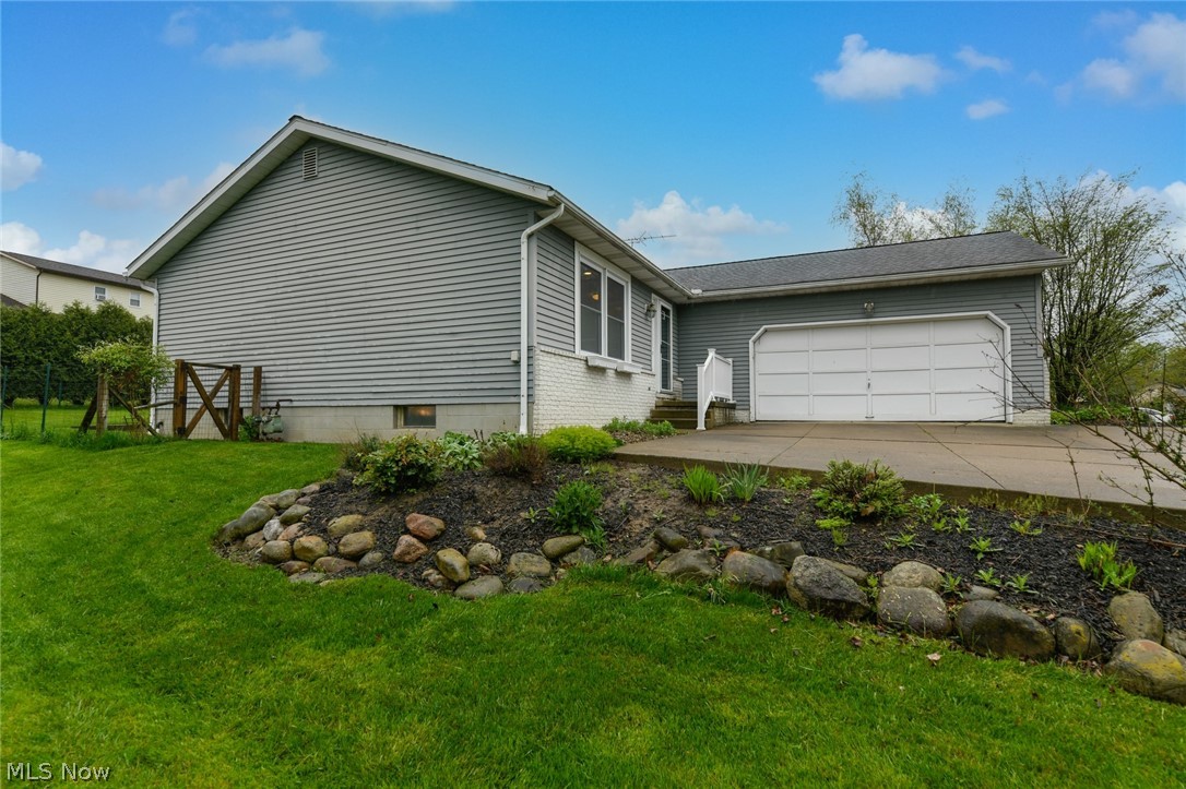 Brentwood Estate #8 - Residential