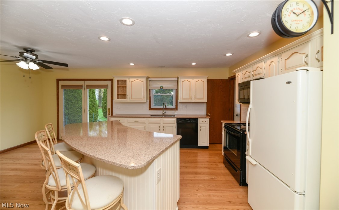 Brentwood Estate #8 - Residential