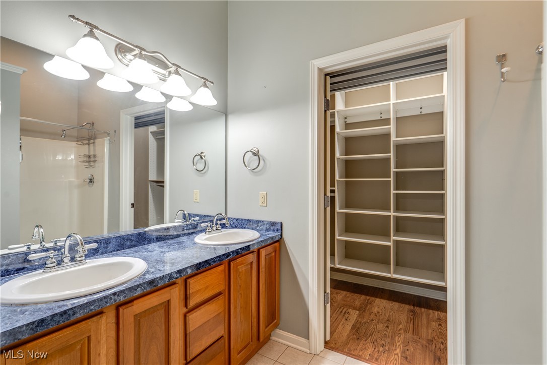 2518 Cedar Creek Lane, Akron, Ohio image 22
