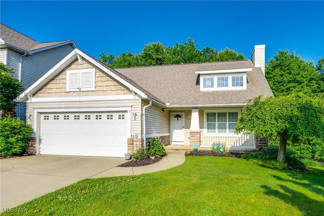 2518 Cedar Creek Lane, Akron, Ohio image 3