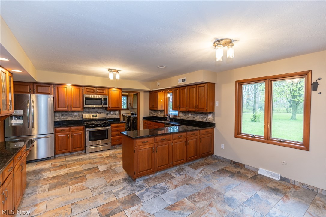 Tract 7 - Residential Lease