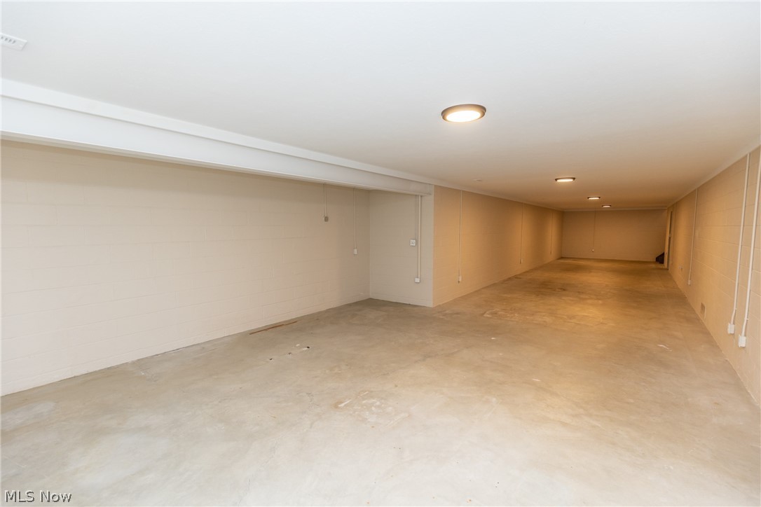 Tract 7 - Residential Lease