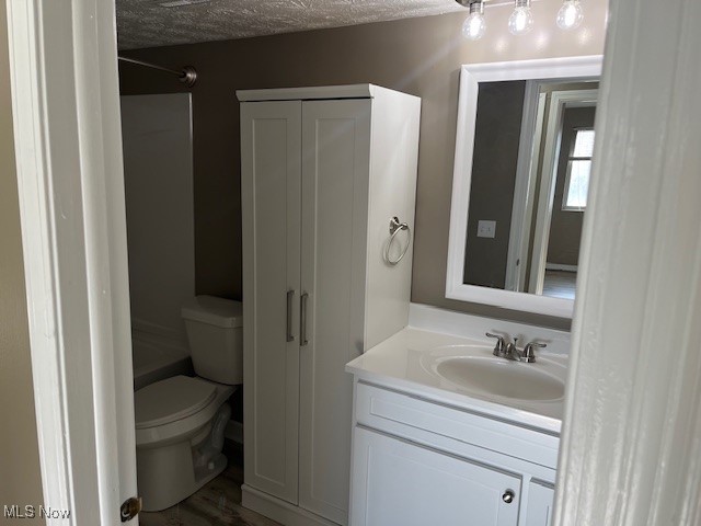 Inner Circle Condo - Residential