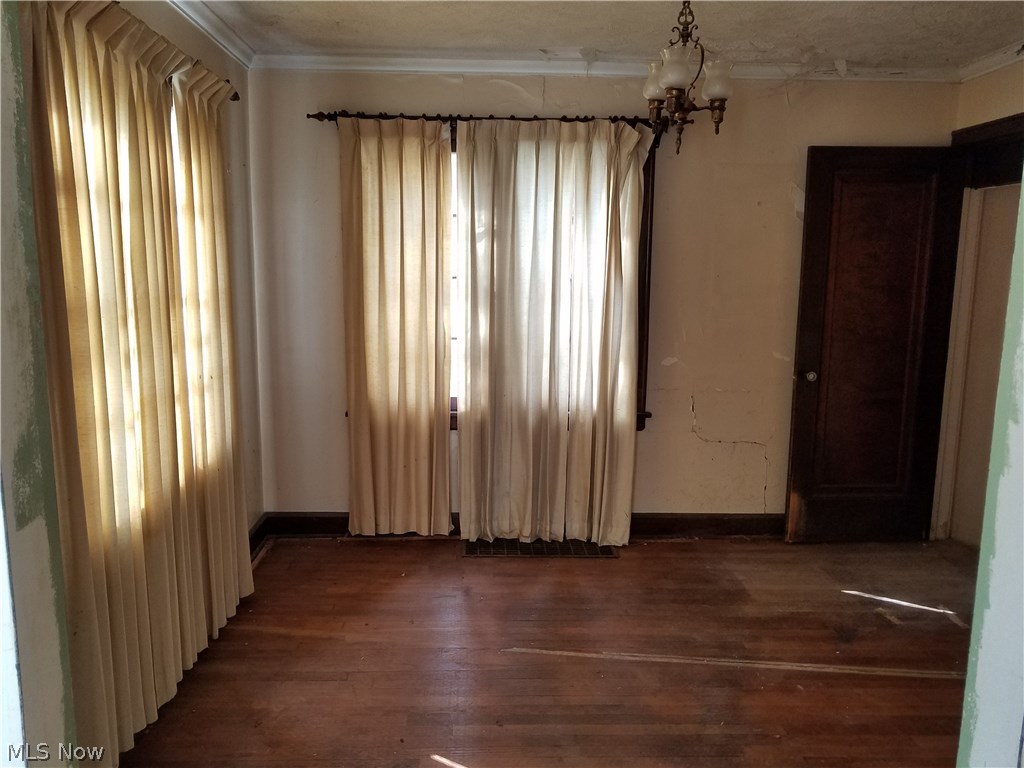 Montrose Acres - Residential