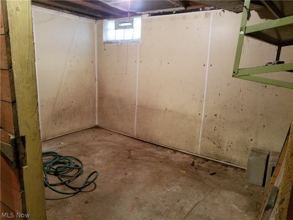 Montrose Acres - Residential