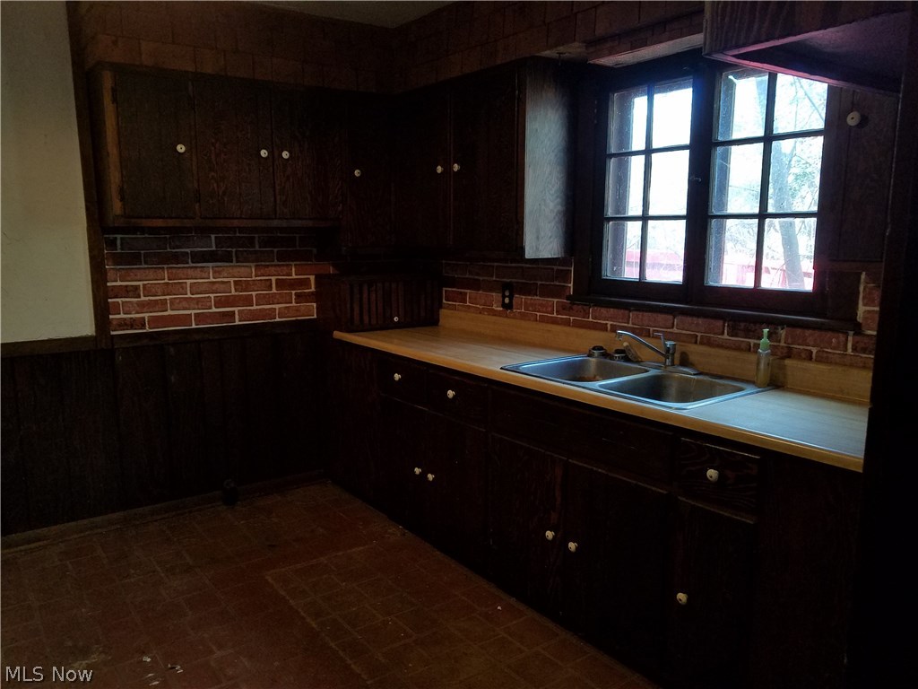 Montrose Acres - Residential