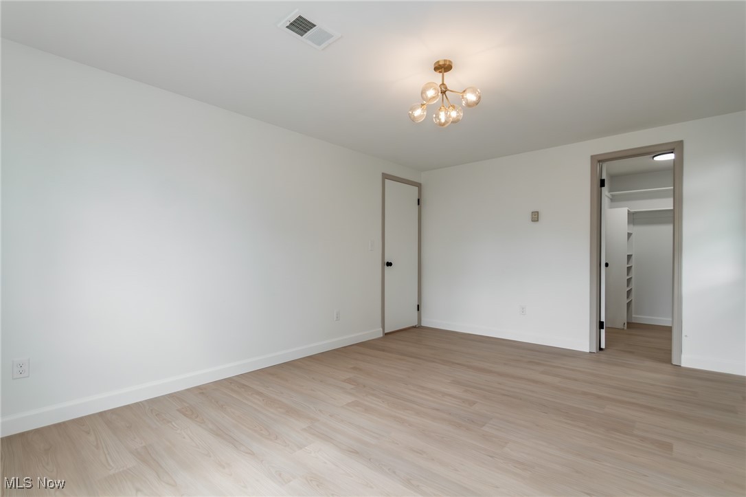 14920 Lanning Avenue, Lakewood, Ohio image 30