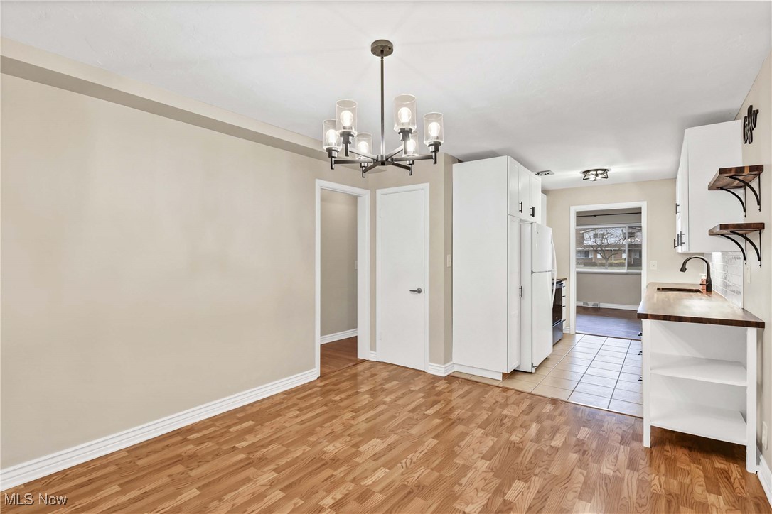 Country Club Condominium - Residential