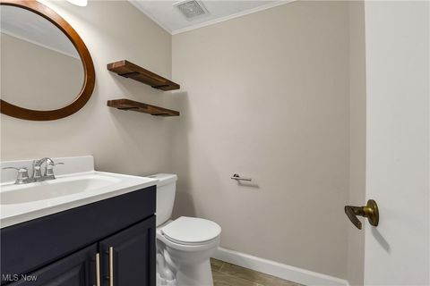 Tiny photo for 25400 Country Club Boulevard #2, North Olmsted, OH 44070 (MLS # 5178530)