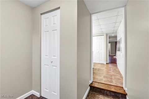 Tiny photo for 25400 Country Club Boulevard #2, North Olmsted, OH 44070 (MLS # 5178530)