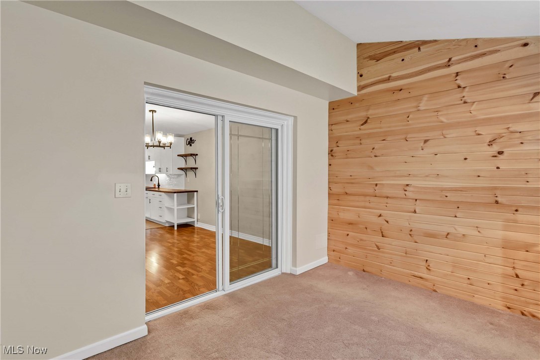 Country Club Condominium - Residential