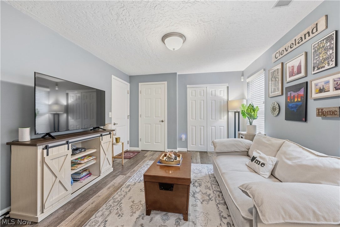 1388 Annette Court