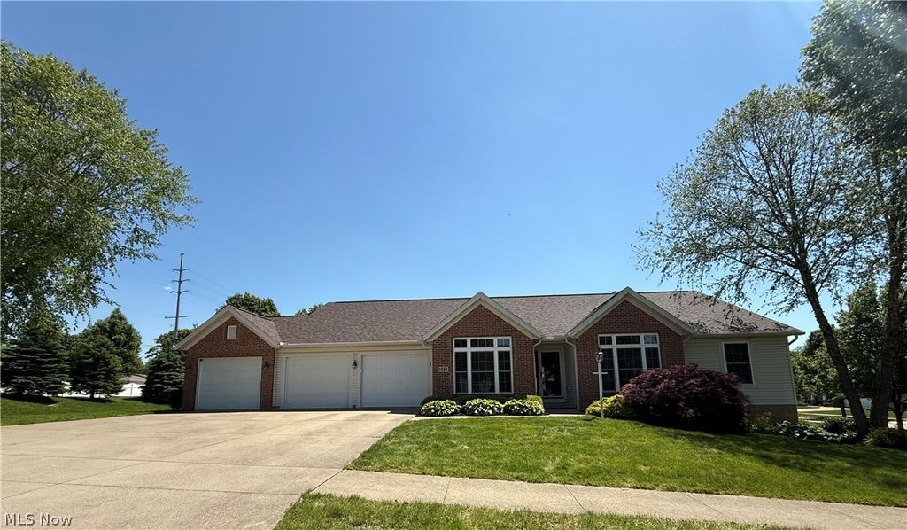 Photo of 1030 Fairfield Drive, Wooster, OH 44691 (MLS # 5210816)