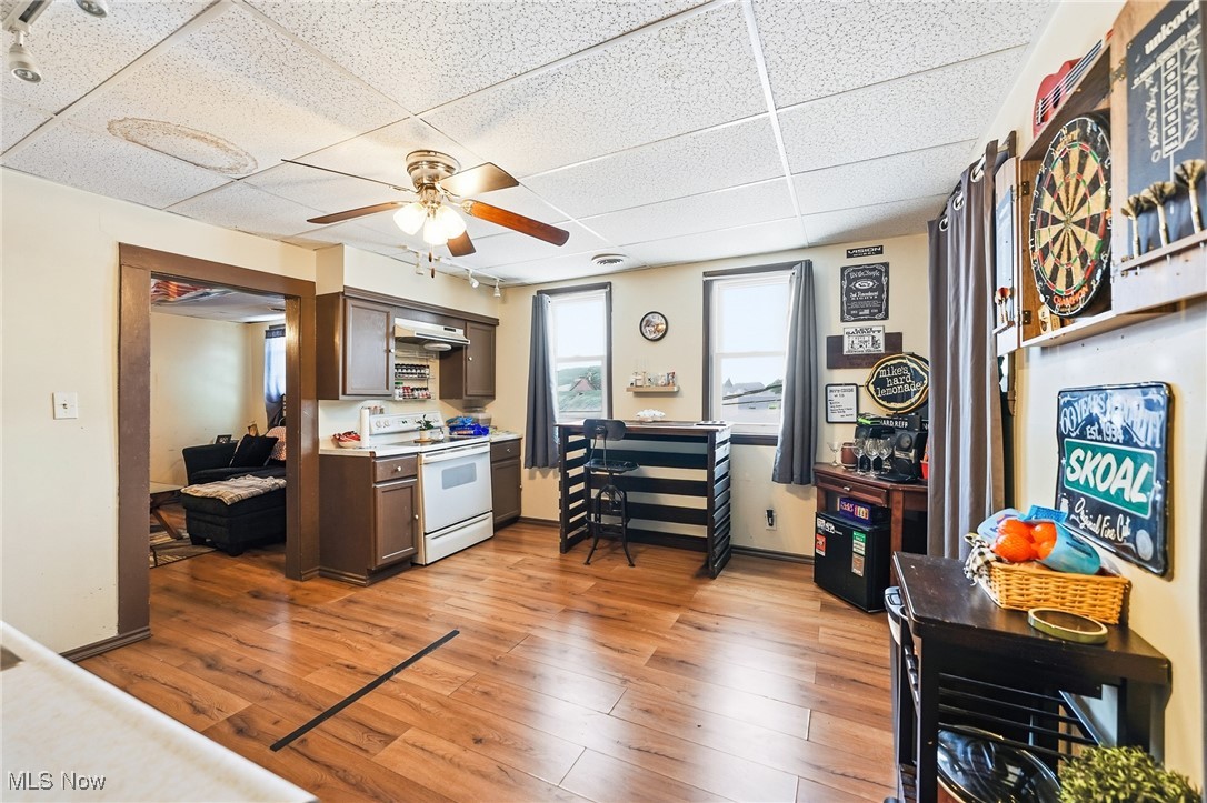 Village/Lisbon - Commercial Sale