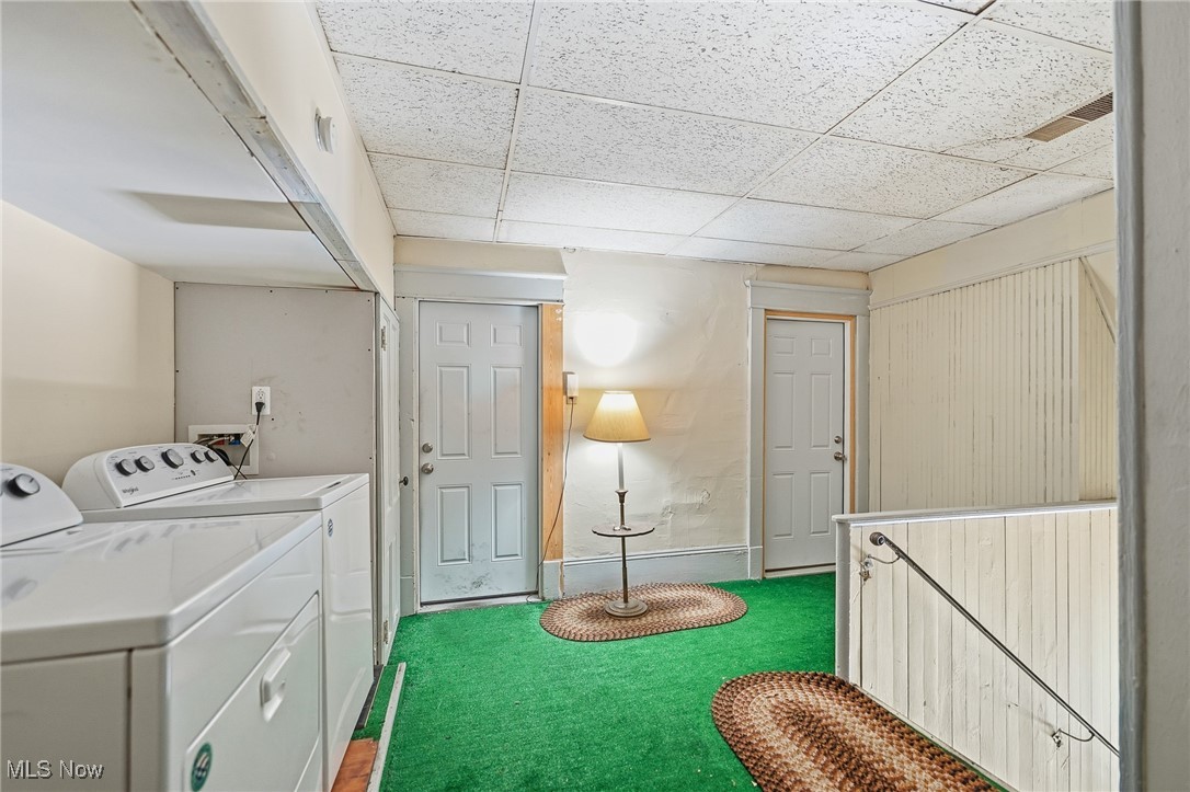 Village/Lisbon - Commercial Sale