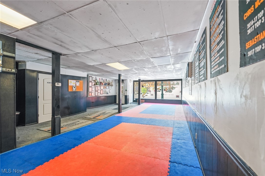 Village/Lisbon - Commercial Sale