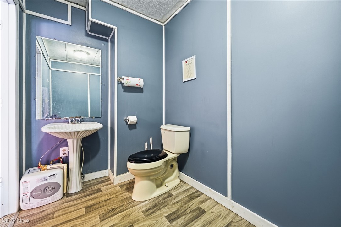 Village/Lisbon - Commercial Sale