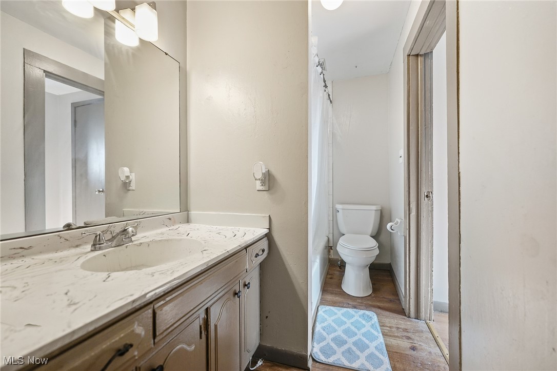 Village/Lisbon - Commercial Sale