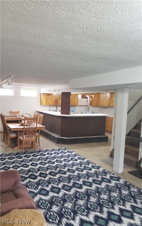 Hiwood Heights - Residential