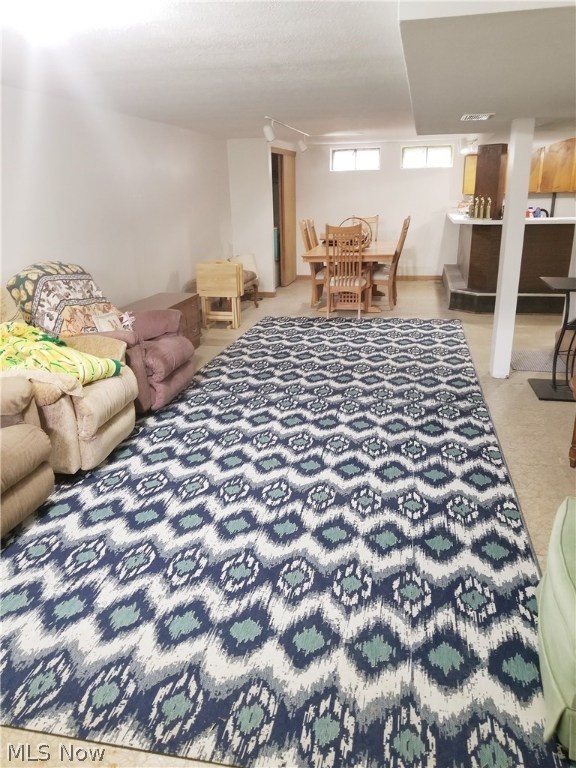 Hiwood Heights - Residential