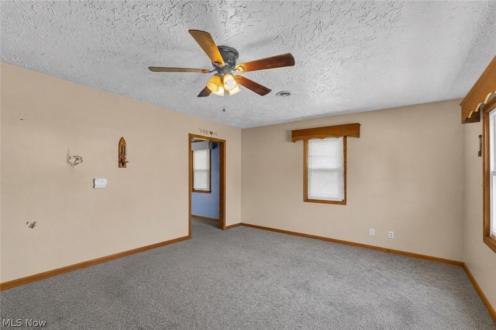 Photo of 4556 Warren Sharon Road, Vienna, OH 44473 (MLS # 5209907)