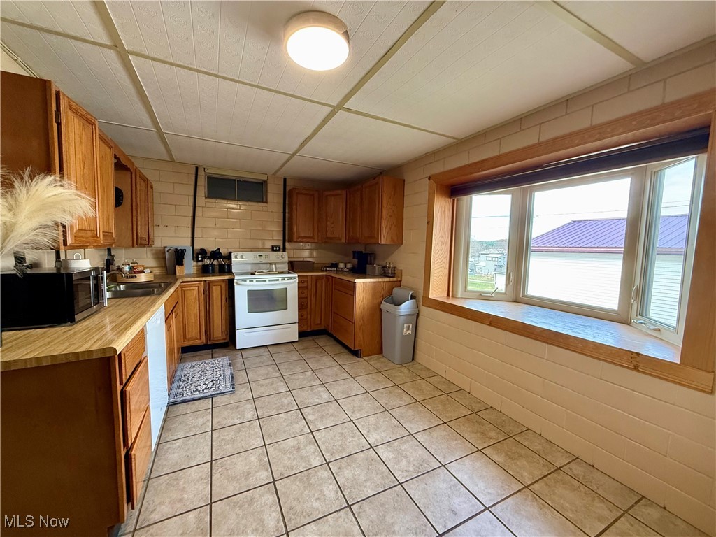 Daniel Sweasys Add 01 - Residential