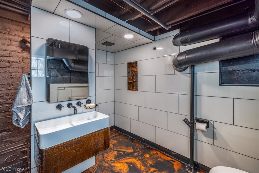 Mathews & Gilbert 07 - Residential