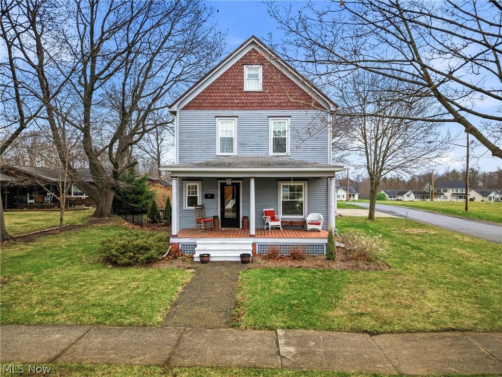 Photo of 255 Walnut Street, Leetonia, OH 44431 (MLS # 5193568)