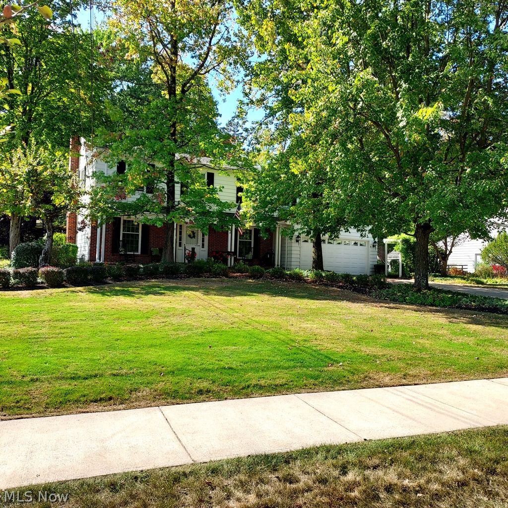 Photo of 6958 Chapel Hill Drive, Brecksville, OH 44141 (MLS # 5200524)