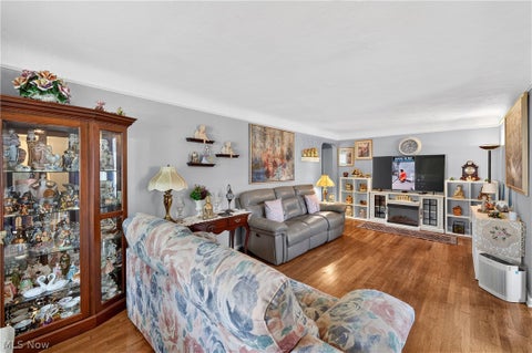Tiny photo for 24301 Smith Avenue, Westlake, OH 44145 (MLS # 5245680)